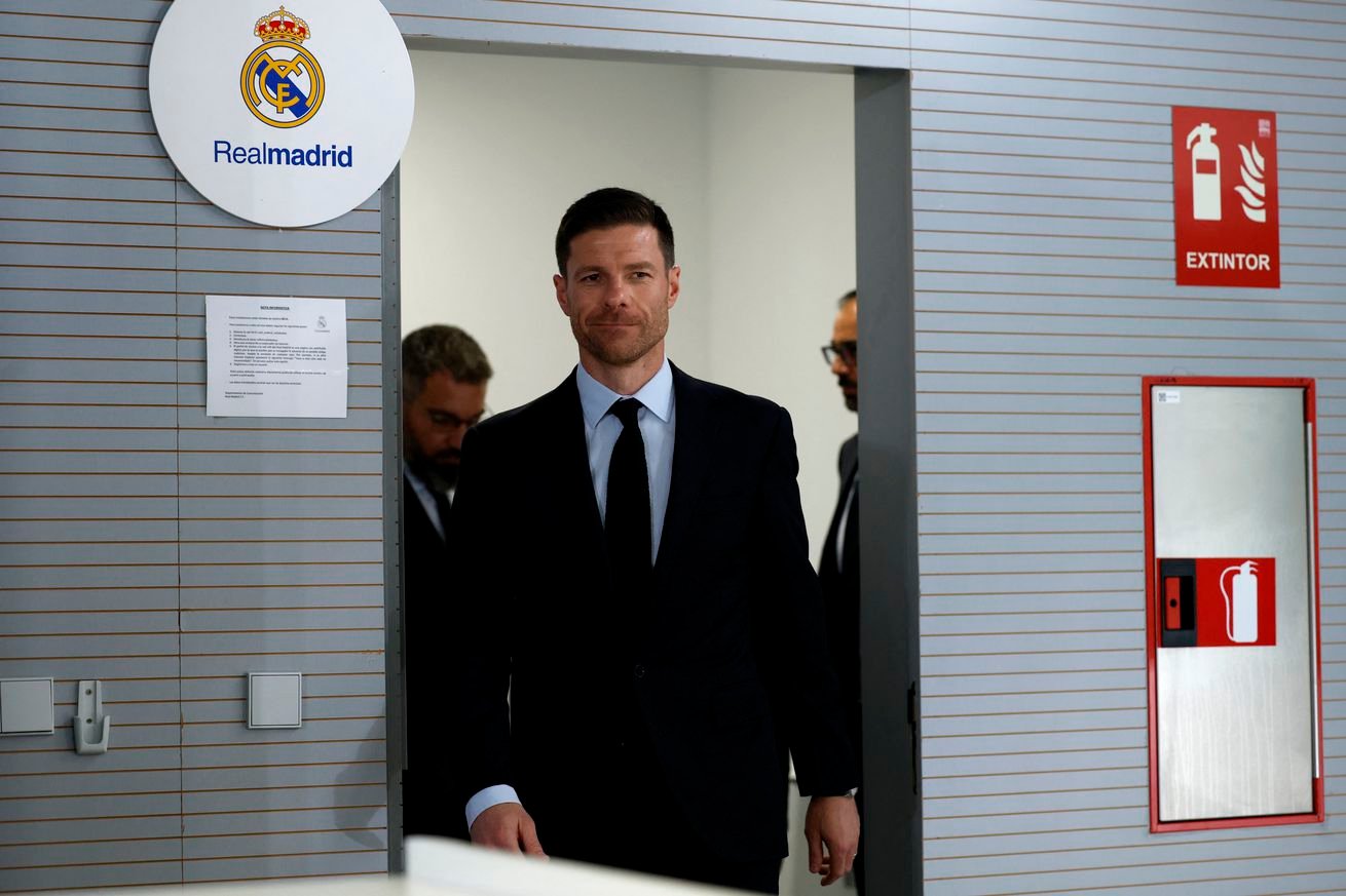 FBL-ESP-LIGA-REAL MADRID-ALONSO