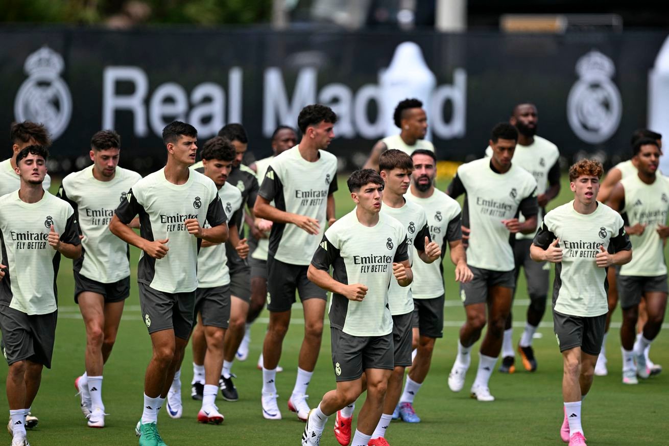 FBL-WC-CLUB-2025-TRAINING-REAL MADRID