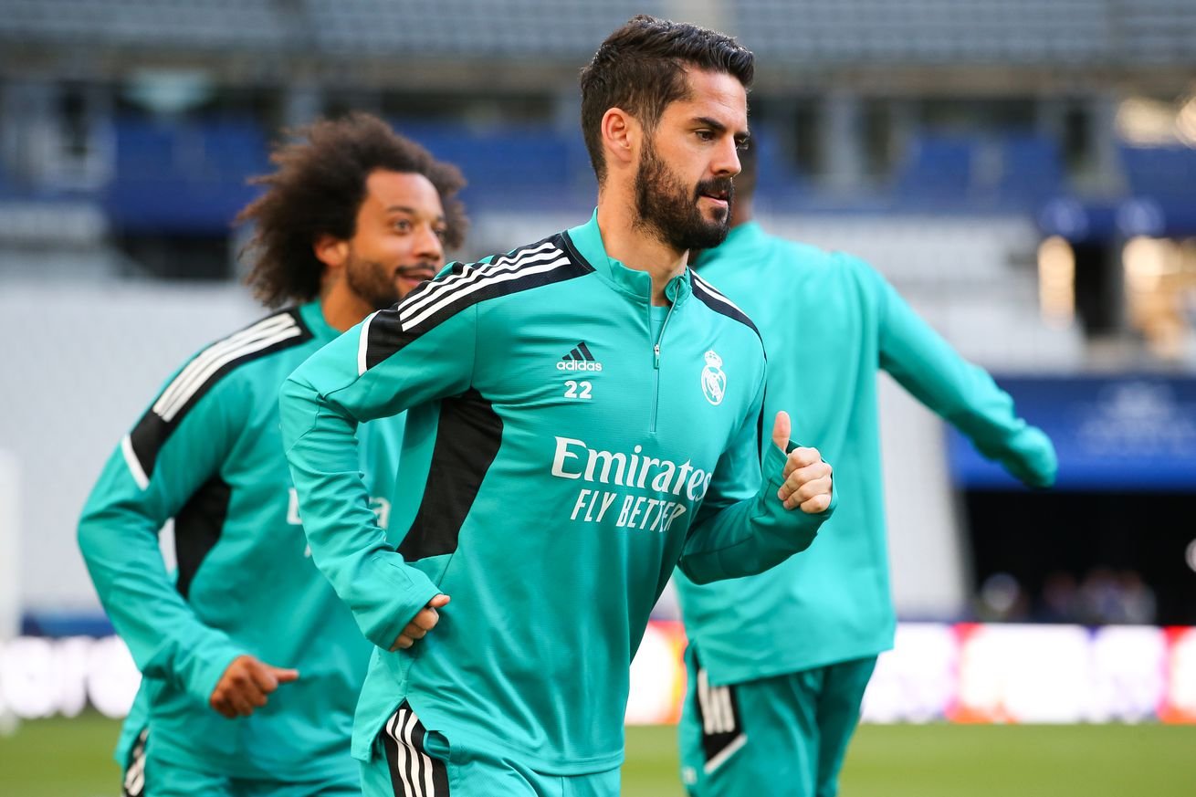 Real Madrid Training Session And Press Conference - UEFA Champions League Final 2021/22
