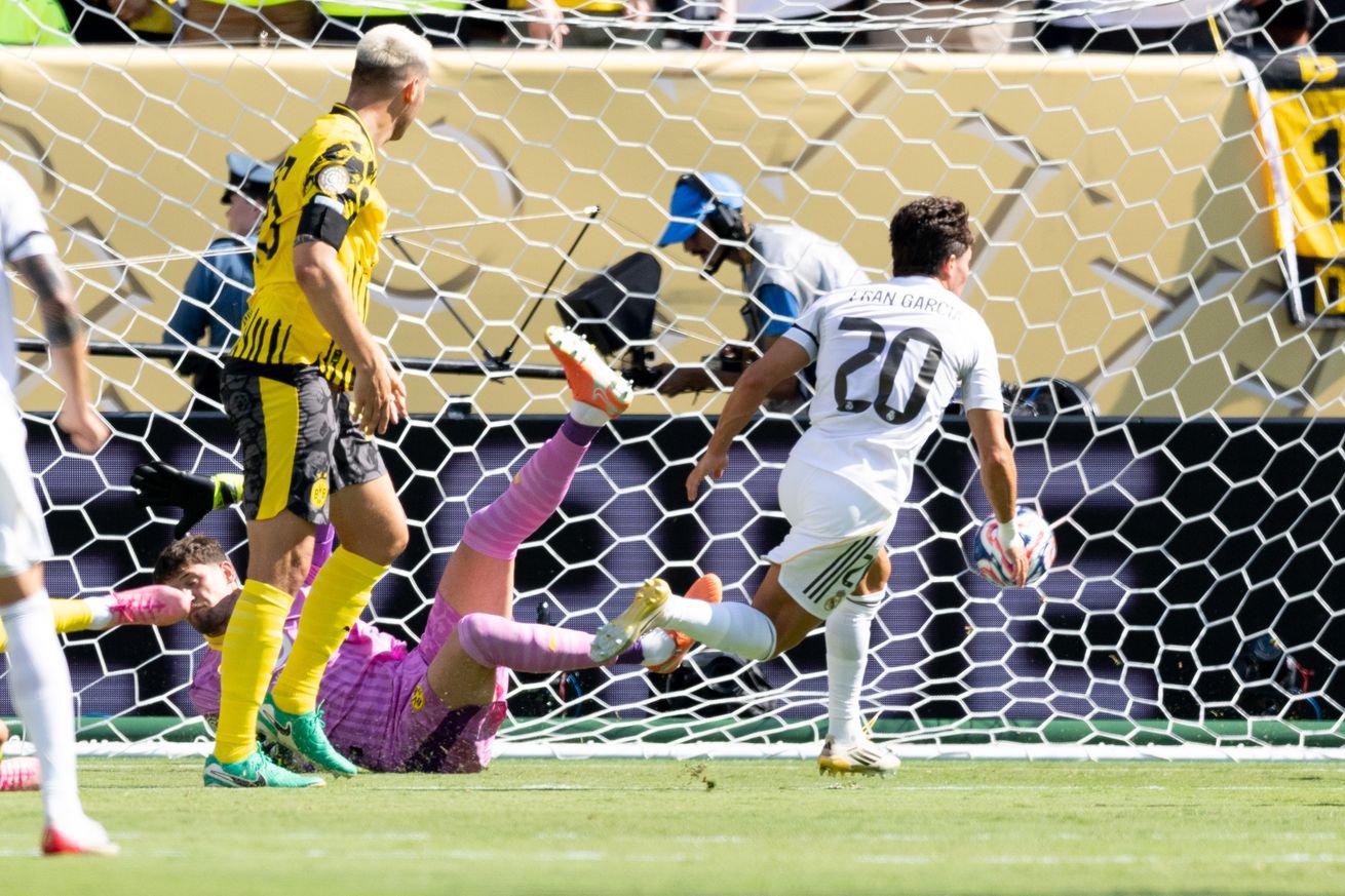 SOCCER: JUL 05 FIFA Club World Cup Quarter-final Real Madrid CF vs Borussia Dortmund
